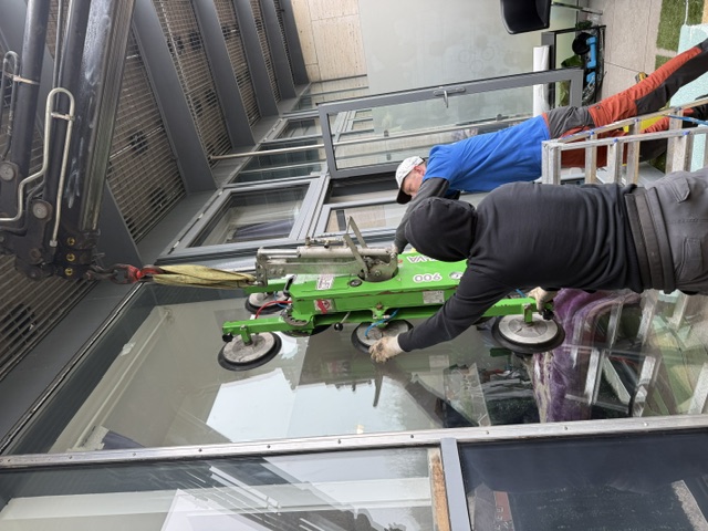 About Banstead Glazing